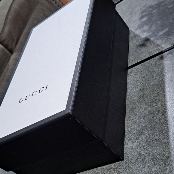 Gucci Sneaker Box - Picture 3 of 9